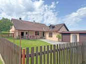 Prodej samostatně stojícího rodinného domu s rozlehlým pozemkem, lokalita Skočice - Lidmovice, cena 7590000 CZK / objekt, nabízí