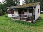 Prodej pěkné chaty s vlastním pozemkem 549 m2 v osadě Želízkův mlýn u Strážkovic, 13 km od Č. Budějo, cena 2100000 CZK / objekt, nabízí 