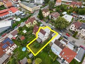 Prodej dvougeneračního rodinného domu nedaleko centra Českých Budějovic, cena 9900000 CZK / objekt, nabízí 