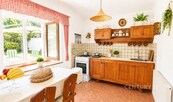Prodej rodinného domu 160 m2, pozemek 2192 m2 Zvotoky, cena 4600000 CZK / objekt, nabízí 