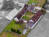 Prodej venkovského stavení s uzavřeným dvorem a rozlehlým pozemkem, Petrovice, Mladošovice, Borovany, cena 6500000 CZK / objekt, nabízí