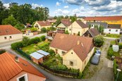 Prodej chalupy se zahradou (419 m2) k částečné rekonstrukci, Všemyslice-Neznašov, okr. České Budějovice, cena 4310000 CZK / objekt, nabízí 