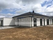 Prodej výstavby nízkoenergetického RD 4+kk, Hluboká nad Vltavou, 920 m2, nová rezidenční lokalita, cena 12470000 CZK / objekt, nabízí