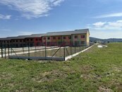 Prodej novostavby rodinného domu o dispozici 5kk a velikosti 142 m2 se zahradou v Kaplici, cena 7090000 CZK / objekt, nabízí