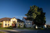 prodej zrekonstruovaného hospodářského stavení o výměře 1759 m2, Pištín u Českých Budjěovic, cena 11900000 CZK / objekt, nabízí 
