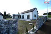 Prodej rodinného domu,180 m2, pozemek 582m2,Šumavské Hoštice, cena 10990000 CZK / objekt, nabízí